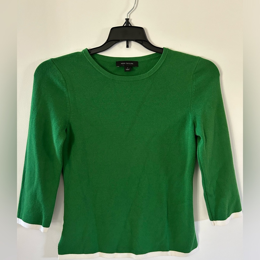 Ann Taylor Green Sweater